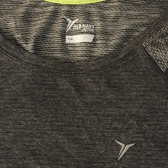 Old Navy T-Shirt Women's Small Gray Active Semi Fitted Tee Mesh - Picture 4 of 6